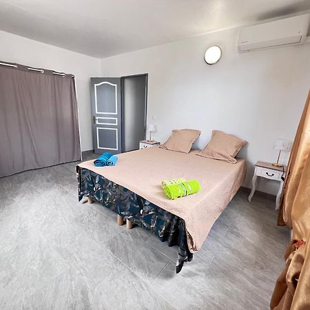 Elegant Appartement T3 Chataigne : Spacieux Сент-Люс Экстерьер фото